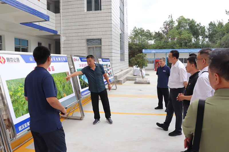 淄博市政府、市交通运输局莅临鲁中公路湖北项目视察指导工作